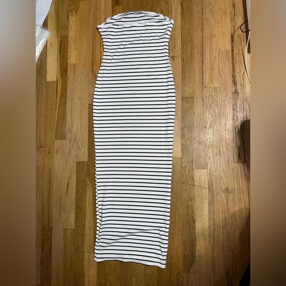 SHEIN Monochrome Striped Dress - Picture 4 of 4